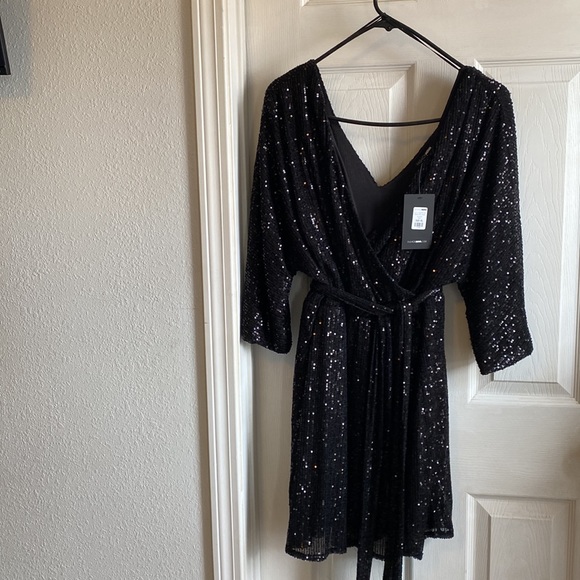 Brand new fashion nova dress with tag - Picture 2 of 4